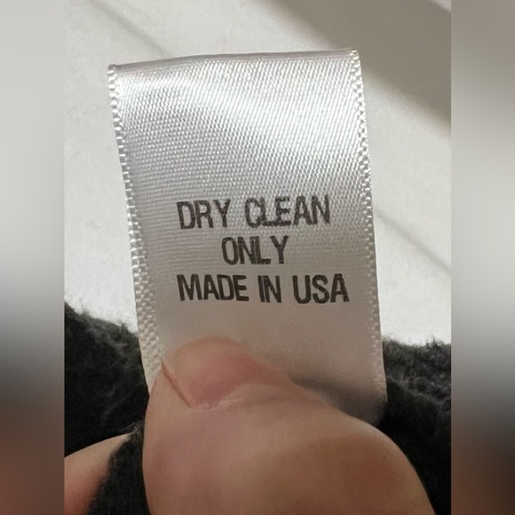 Reversible White Faux Fur Vest Official NFL Apparel Super Bowl Cozy Fall Winter - Picture 12 of 15